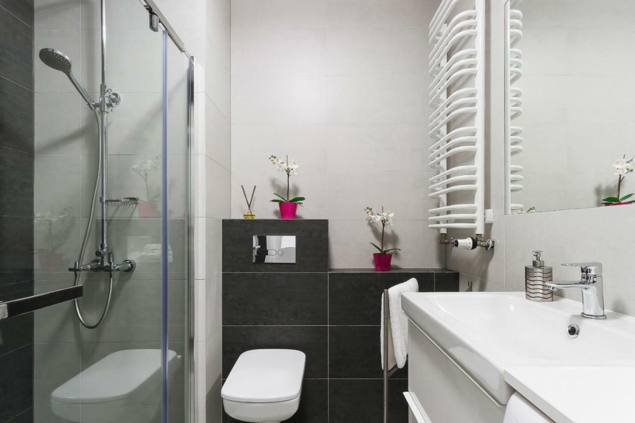 Apartments Claro II By Noclegi Renters Krakow Dış mekan fotoğraf